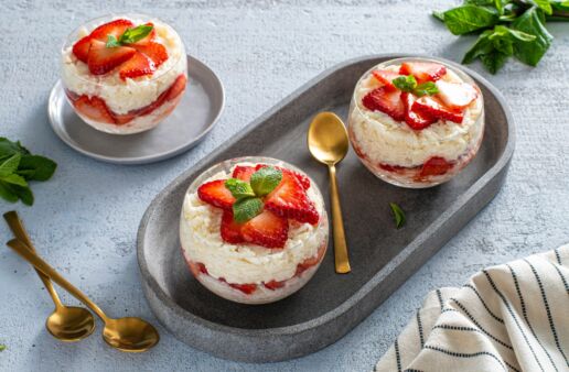 strawberry-shortcake-rice-pudding-parfaits-with-basmati-rice