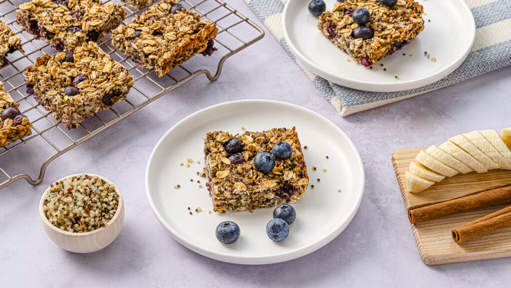 Blueberry Quinoa Breakfast Bars